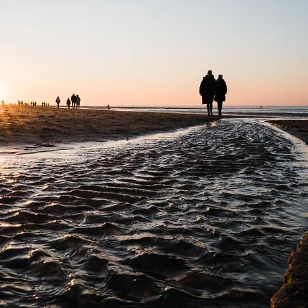 Pier View アパート